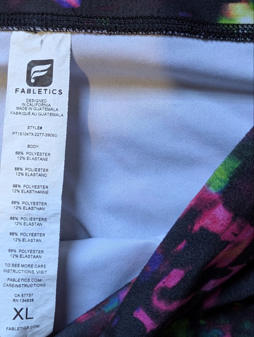 Fabletics Salar Women's High-Waist Multicolor Printed Cropped Capri Leggings - Picture 9 of 9